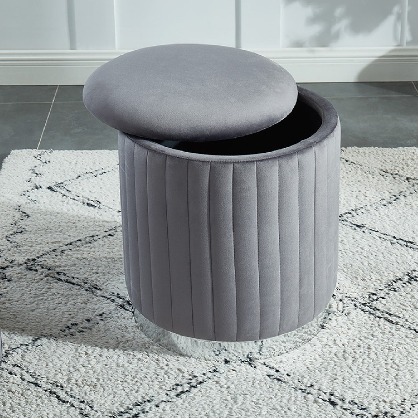 Charlotte Velvet Round Ottoman With Silver Base (Gray)