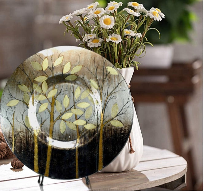 Round Glass Plate With Leaves