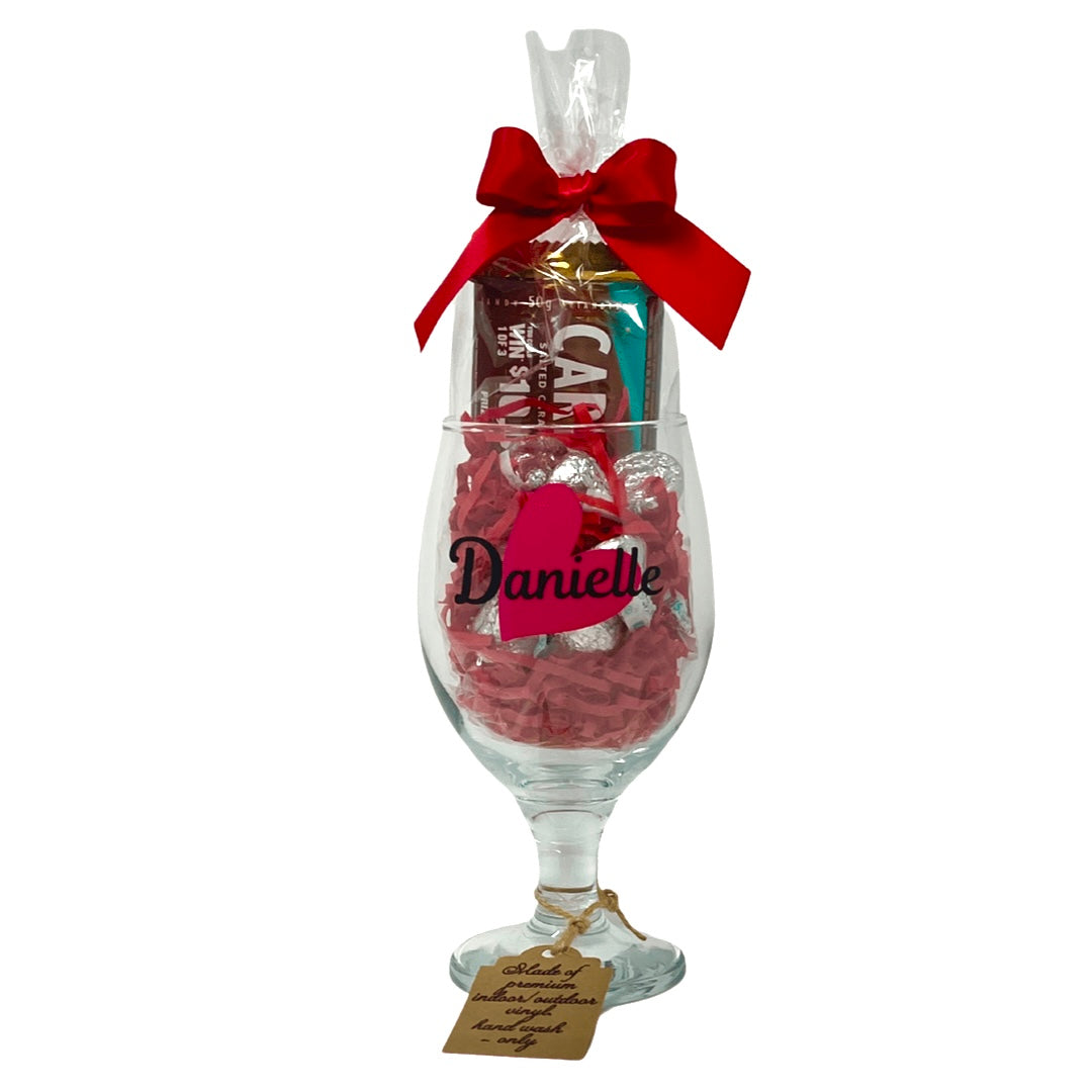 Personalized Name Wine Glass With Candy (Pink Heart)